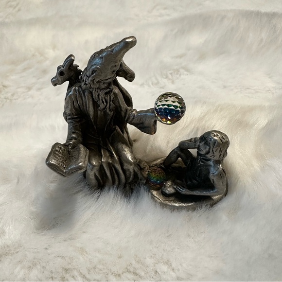 Gallo 1986 Crystal Balls Wizard & Apprentice Fine Pewter Mini Figurine - Picture 3 of 6